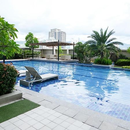 Ezeniel'S Place At Horizons 101 Condominium Cebu Exterior photo